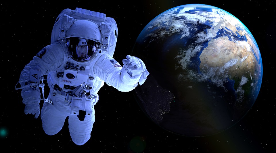 Overcoming the Safety Challenges of Space Travelling 